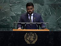 Шри-Ланка позволила кораблю иранского флота пришвартоваться в порту, экипаж эвакуирован