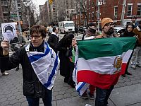 Акции в Нью-Йорке: 