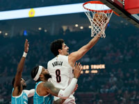 НБА. Дени Авдия набрал 22 очка. 