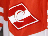 На 33-м году жизни умер известный российский хоккеист