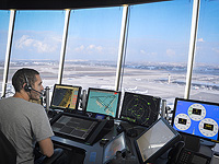 Эксперты по авиасообщению рекомендуют немедленно закрыть воздушное пространство Израиля