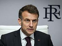 Макрон призвал Пезешкиана прекратить войну