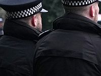 В Англии автомобиль врезался в группу людей, множество пострадавших