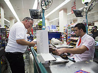 Минтруда не разрешил поставить иностранных рабочих за кассовые аппараты