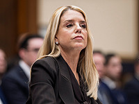 Трамп объявил об отставке генпрокурора Пэм Бонди, которую назвал 