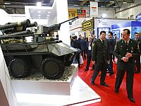 На выставке вооружений в Стамбуле На выставке вооружений в Стамбуле