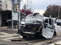 Взрыв машины в Тире: пожарные извлекли из автомобиля мужчину в тяжелом состоянии