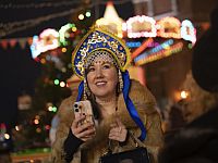 Почетный консул Украины в Доминиканской республике лишилась поста за откровенные фото в кокошнике