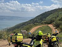 Велосипедист получил тяжелые травмы в лесу возле Тверии, его эвакуировали вертолетом