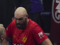 Взвешивание в Лондоне. Фьюри тяжелее Махиудова Взвешивание в Лондоне. Фьюри тяжелее Махиудова