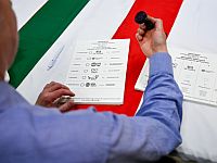 Между Европой, США и Россией: в Венгрии проходят парламентские выборы