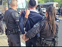 15 участников демонстрации протеста против призыва 15 участников демонстрации протеста против призыва