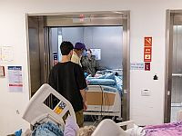 Больницы Хайфы постепенно возвращаются к работе в наземном формате