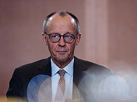 Германия временно снижает налог на топливо