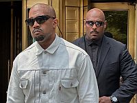 Канье Уэст отложил концерт в Марселе на фоне возможного запрета на въезд во Францию