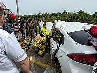 Грузовик столкнулся с легковой машиной на 91-м шоссе, погибла женщина