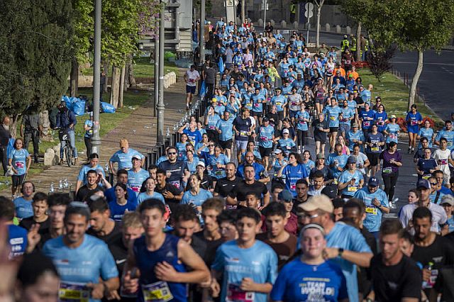 Иерусалимский марафон по сокращенной программе. Фоторепортаж
