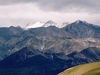 При спуске с высшей точки Саян погибли трое туристов