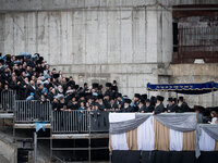 Мероприятие гурских хасидов в канун Дня памяти вызвало общественную критику