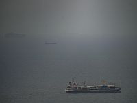 КСИР сообщает о захвате двух грузовых судов и буксировке их в порт 