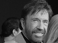 Звезда боевиков Чак Норрис скончался в возрасте 86 лет