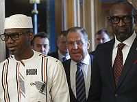 В Мали убит министр обороны, русские сдали туарегам город Кидаль