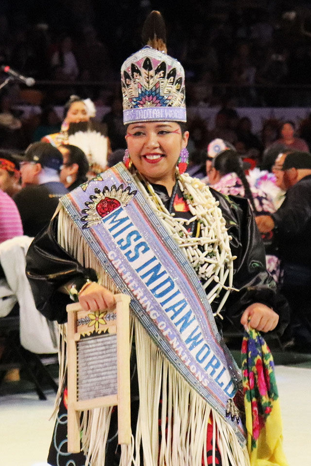 Дания Вахвасак