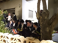 Десятки ультраортодоксов ворвались во двор дома командующего военной полиции