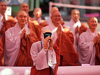 В Южной Корее был представлен первый человекоподобный робот-монах Габи
