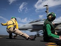 Fox News: США атаковали цели в районе Ормузского пролива