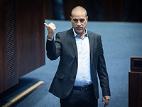 Глава коалиции подал законопроект о роспуске Кнессета