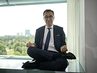 Представитель турецкой общины Германии впервые возглавил федеральную землю