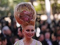 Фоторепортаж из Канн: парад звезд и 