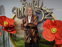 Гитаристу Queen Брайану Мэю запретили сажать нарциссы в своей деревне по соображениям безопасности