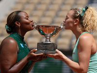 Синякова и Таунсенд - победительницы Открытого чемпионата Франции