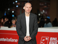 Натали Портман, Жюстин Трие, Раду Жуде и другие кинематографисты вступились за Надава Лапида