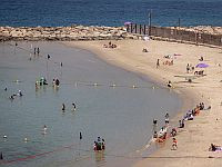 Минздрав предупредил о запрете купания на пляже а-Цук Цафон в Тель-Авиве