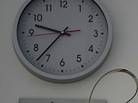 Ученые обнаружили, что люди предпочитают ходить против часовой стрелки, но причина этого неясна
