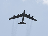 В Калифорнии потерпел крушение бомбардировщик ВВС США, восемь человек погибли