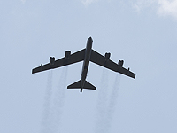 В Калифорнии потерпел крушение бомбардировщик B-52 