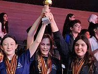 Израильская сборная по дебатам отправляется в Прагу, несмотря на отсутствие поддержки