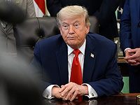Трамп пригрозил новым ударом по Ирану, если он не обуздает 