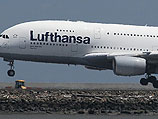 Lufthansa отменила билеты участников 