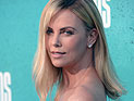 MTV Movie Awards-2012: удар Шарлиз Терон и слезы Эммы Стоун. ФОТО