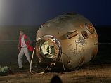 Первая китайская космонавтка и двое других членов экипажа благополучно вернулись на Землю  