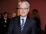 Президент Хорватии Иво Йосипович застрял в лифте во время визита в Сербскую православную гимназию в Загребе