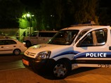 Прибывшие на место сотрудники полиции оцепили район обнаружения бомбы и эвакуировали жителей близлежащих домов