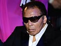 Кличко вручил Мухаммаду Али корону Короля Бокса и назвал Хэя лжецом