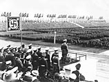 Журналистка разместила в своем миниблоге фотографии времен Второй мировой войны, запечатлевшие солдат и офицеров СС, исповедовавших ислам