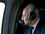 Кибуцники подарили Шимону Пересу портрет площадью 25 гектаров